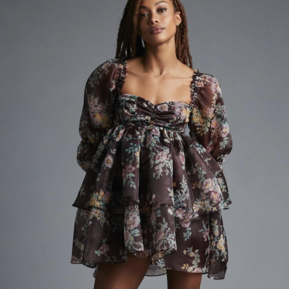 BNWT/BNIB selkie Plum moonlight size small